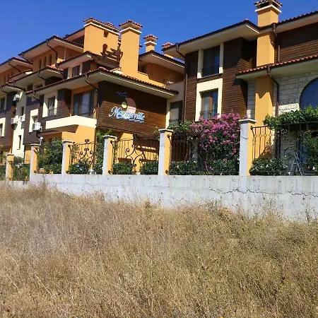 Studio In Marinaville Apartamento